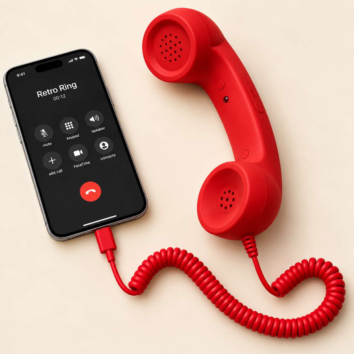 Retro Ring – Vintage-Inspired Plug In Cellphone