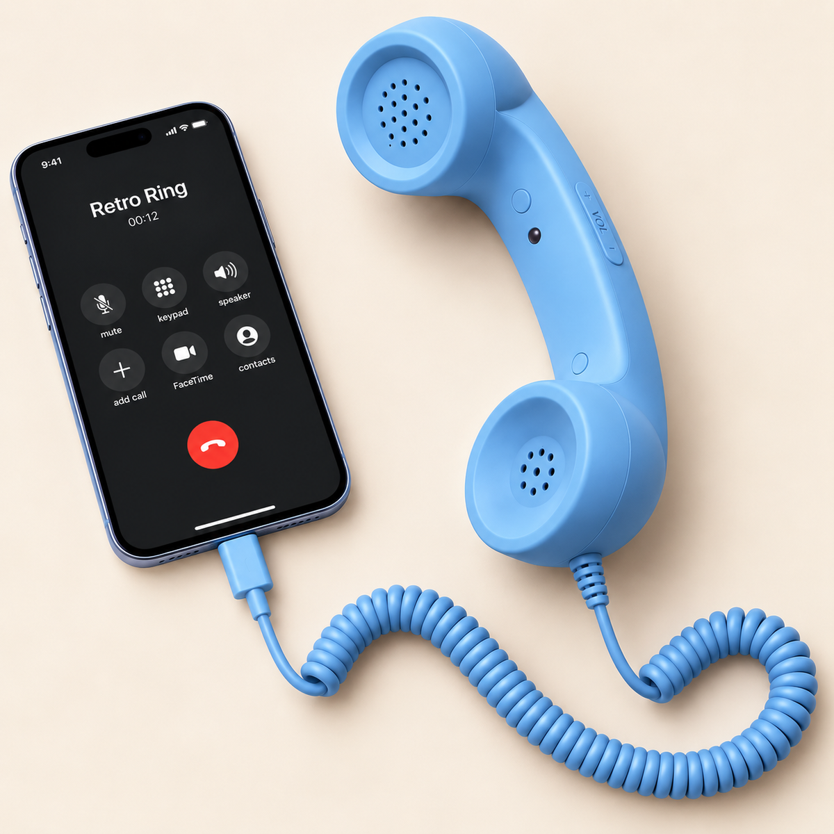Retro Ring – Vintage-Inspired Plug In Cellphone