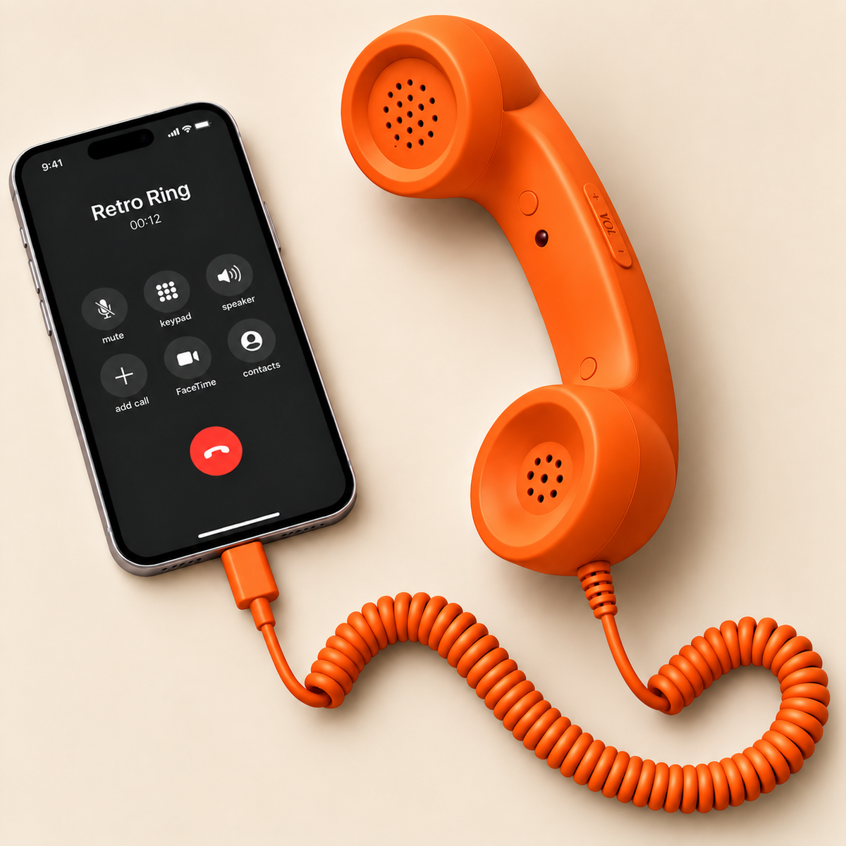 Retro Ring – Vintage-Inspired Plug In Cellphone